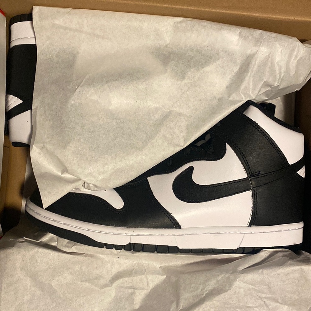 NIKE DUNK HIGH RETRO 'PANDA'